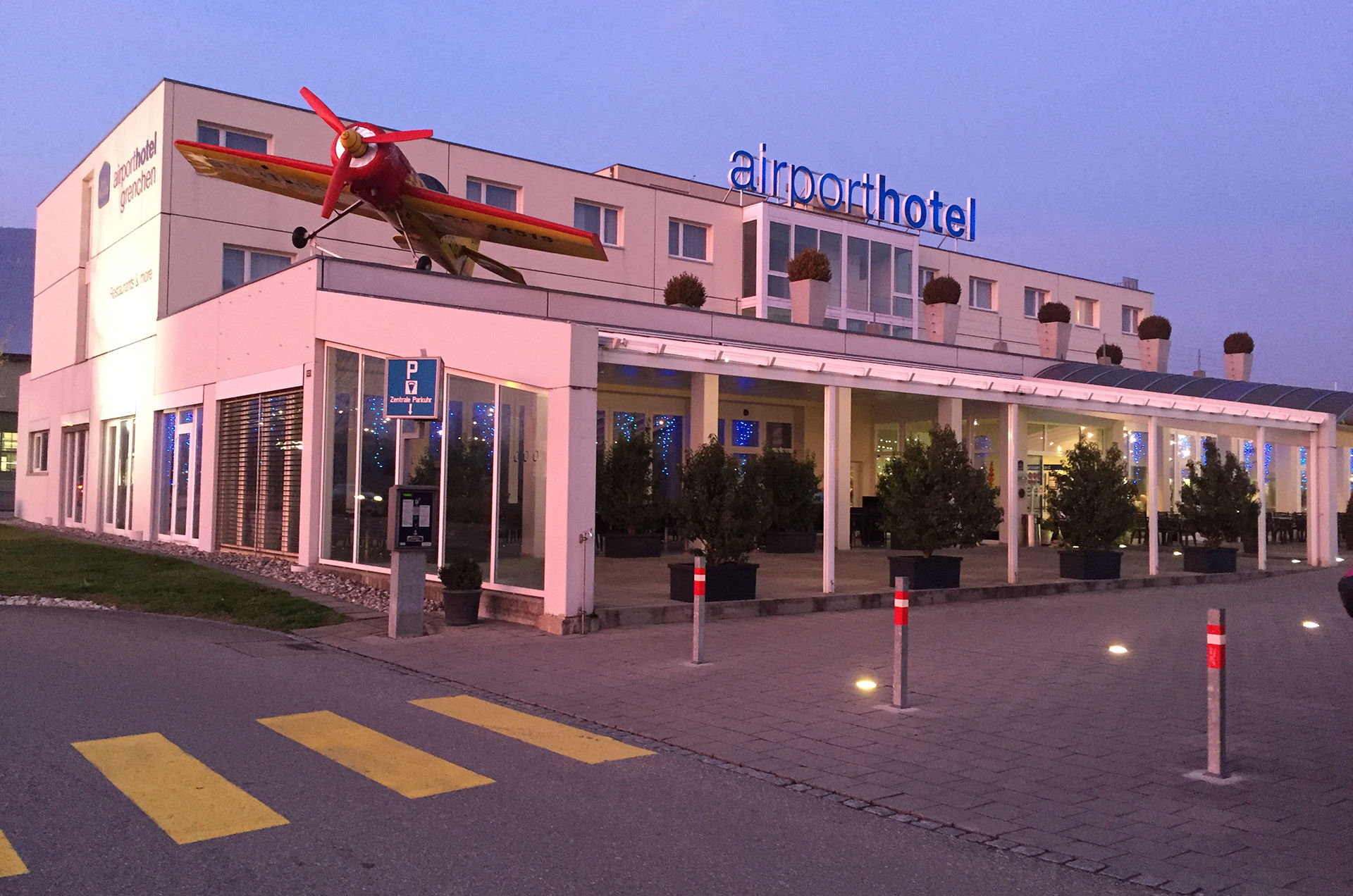 Airporthotel غرنشن المظهر الخارجي الصورة